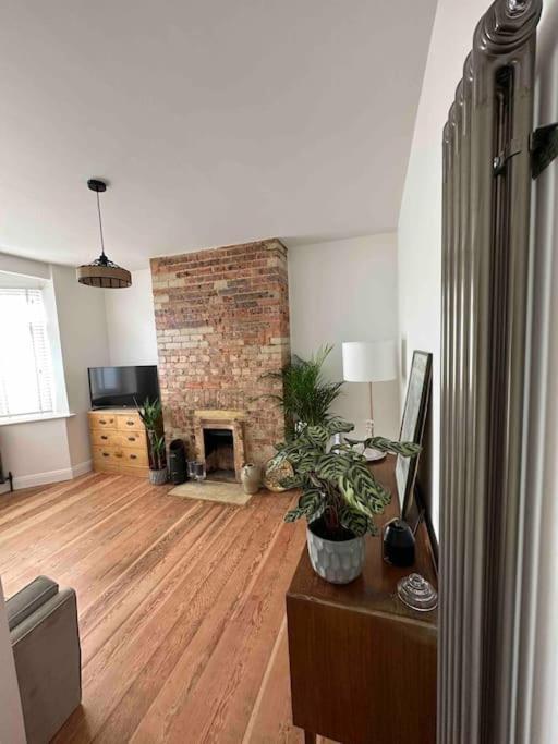 Holiday home Stylish Unique 3 Bedroom House
