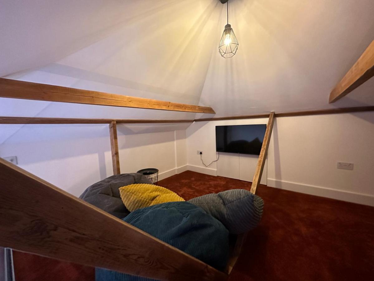 Stylish Unique 3 Bedroom House Hastings