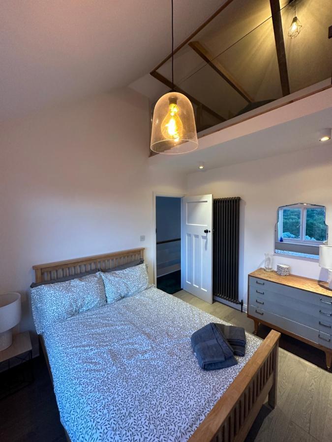 Stylish Unique 3 Bedroom House *