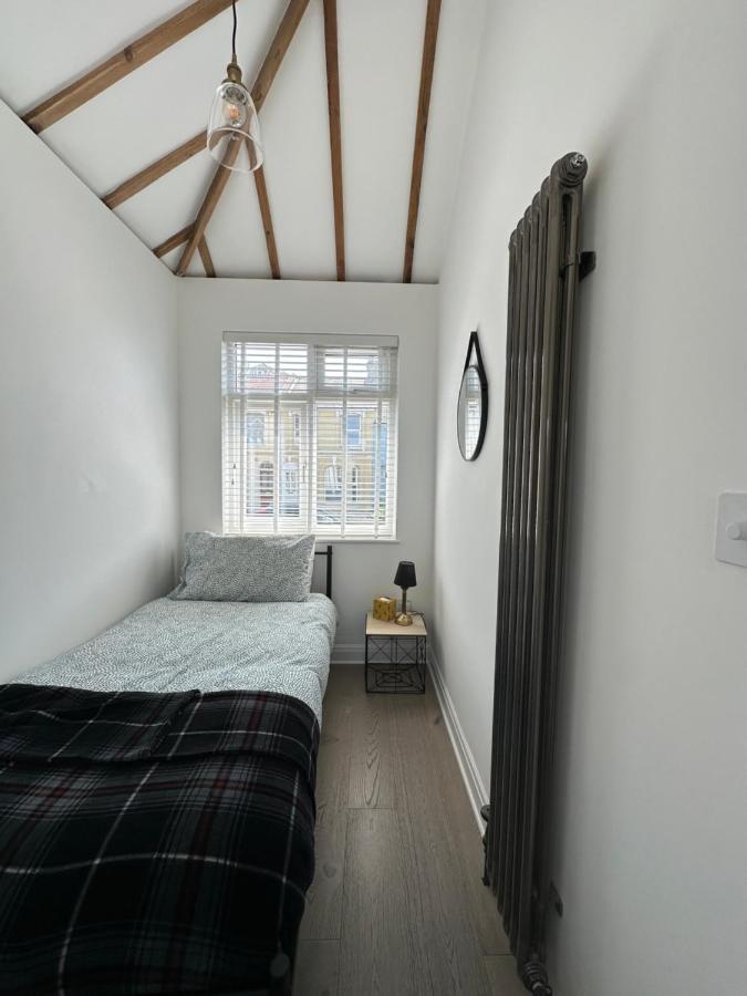 Stylish Unique 3 Bedroom House Hastings